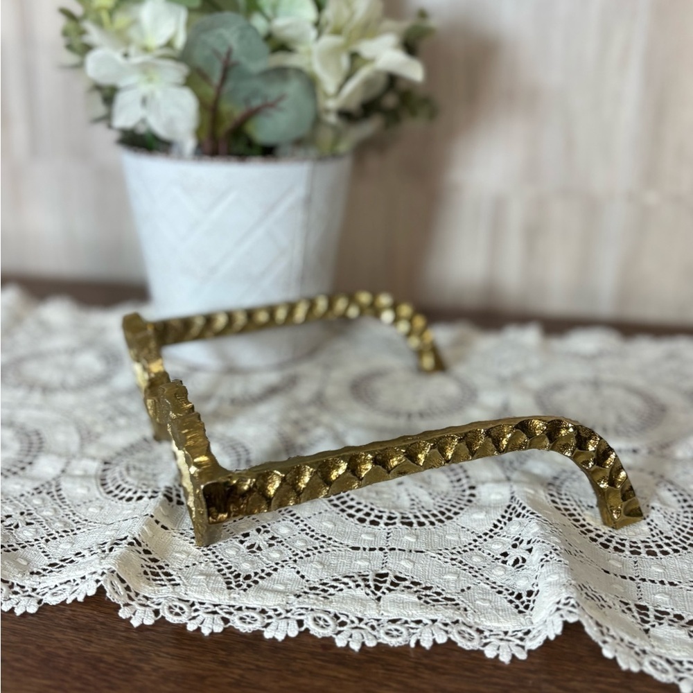Sagebrook Home Metal Gold Heart-Shaped Glasses - Picture 4 of 8